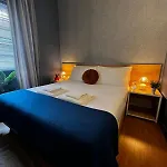 The Convo Otel Como