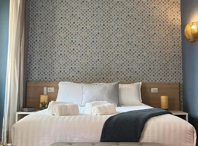 The Convo 3* קומו